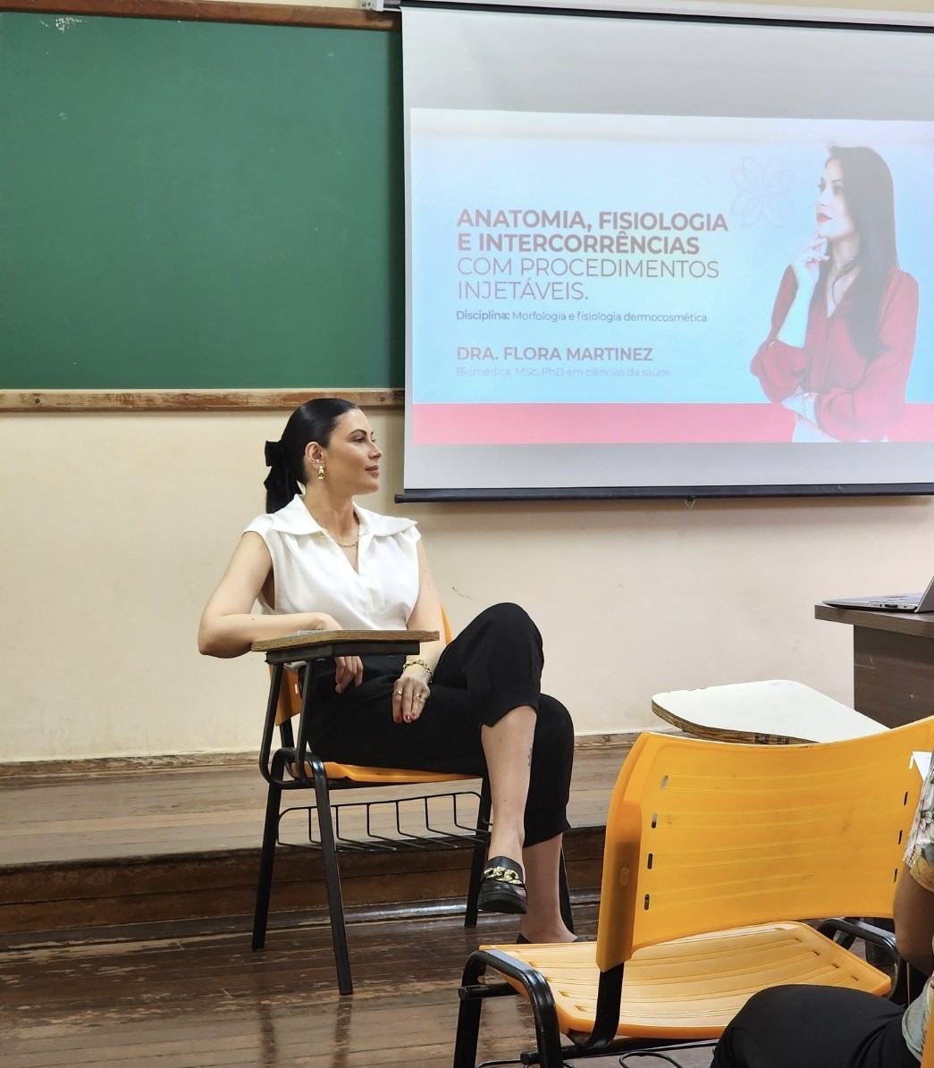 Ministrando aula na universidade